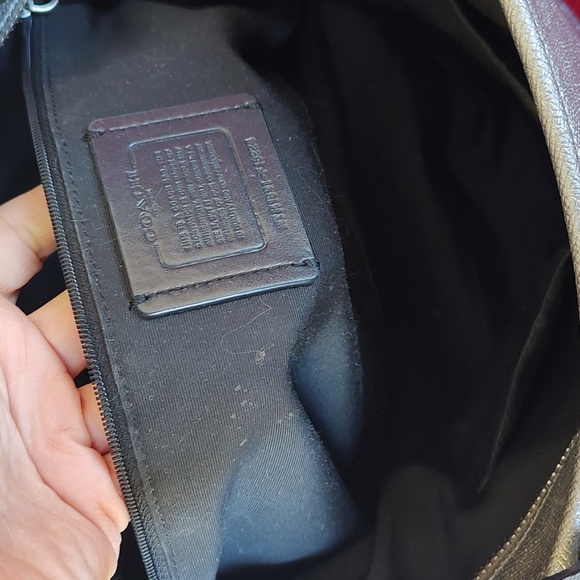 Coach city tote medium metallic silver. excellent used condition. Preloved - Picture 16 of 16